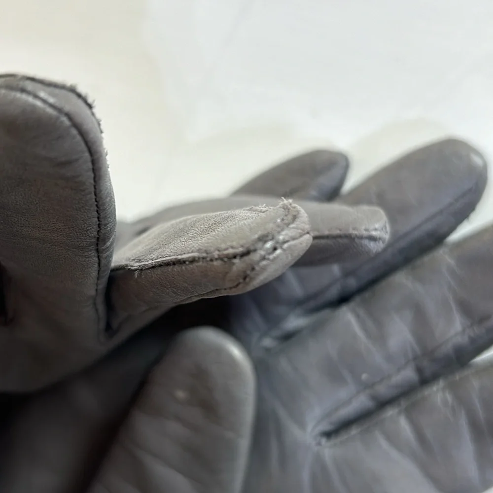 Fownes Women's Genuine Gray Leather Gloves Acrylic Lined - SIZE: 7 vintage